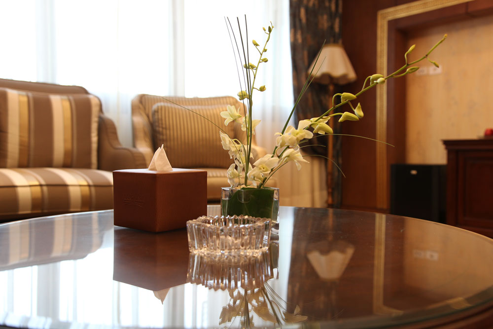 Executive Suite 301 & 201